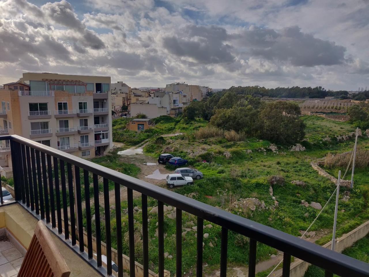마르사스칼라 Panoramic Penthouse In Marsascala Which Enjoys Sea And Country Views 아파트 외부 사진